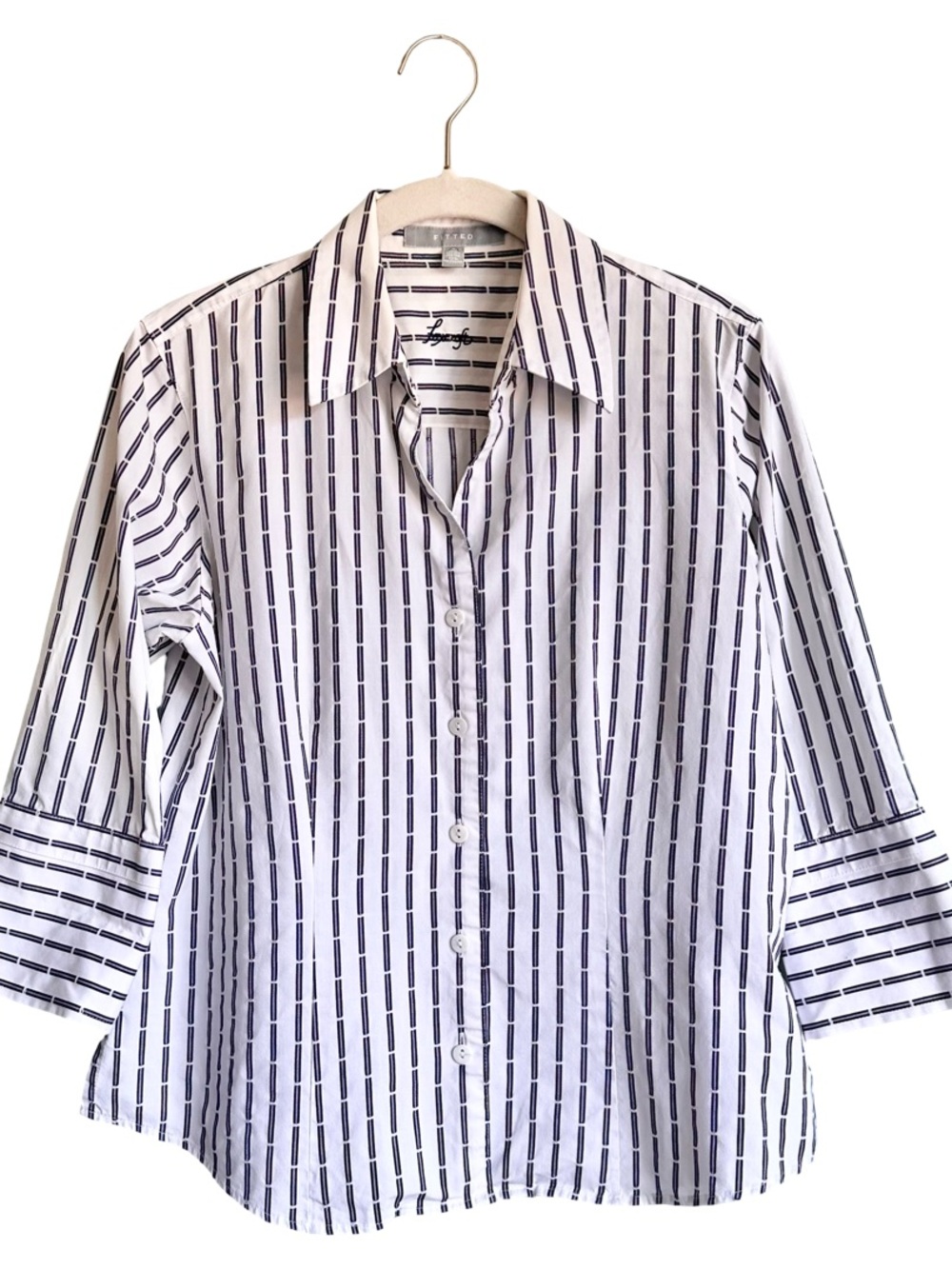Foxcroft Fitted Summer White Button Up Shirt Navy Stripe Women’s Size 6P EUC